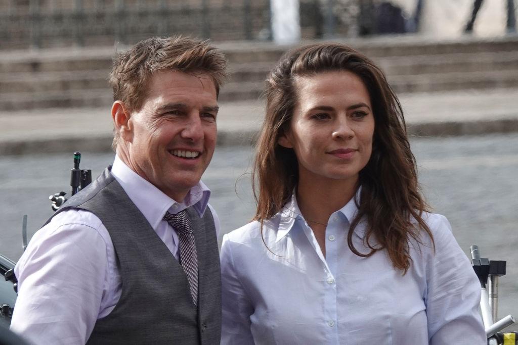 tom cruise si hayley atwell pe platourile de filmare pentru misiune imposibila 7