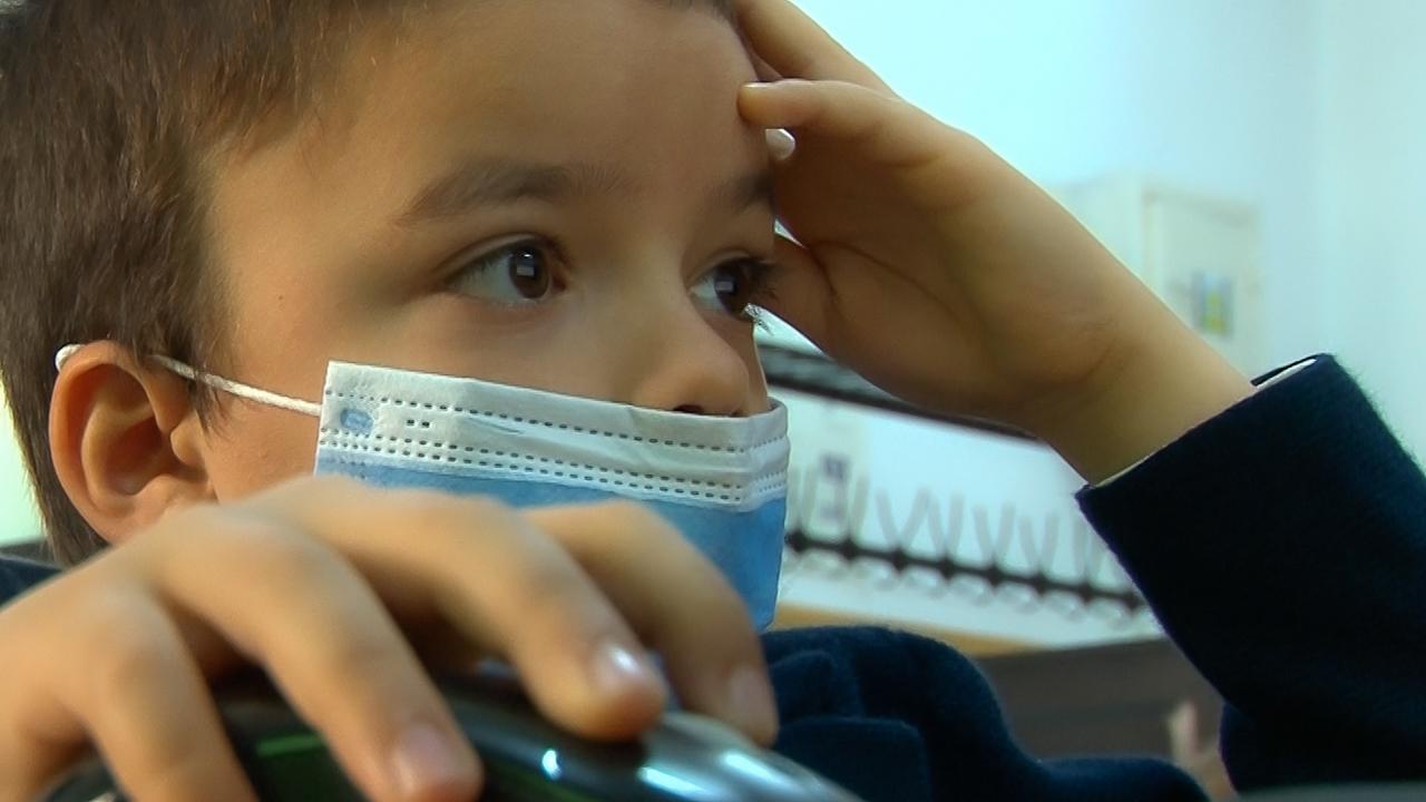 Concurenţă acerbă la concursul "Aristotel". Zece mii de elevi au luptat pentru premiile generoase