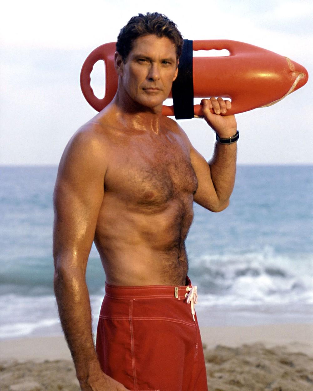 David Hasselhoff este actorul care l-a interpretat pe Mitch Buchannon în serialul "Baywatch"