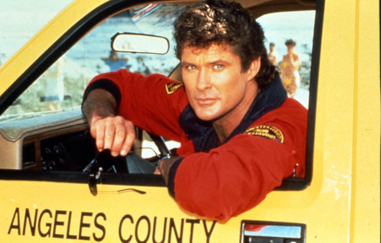 David Hasselhoff este actorul care l-a interpretat pe Mitch Buchannon în serialul "Baywatch"