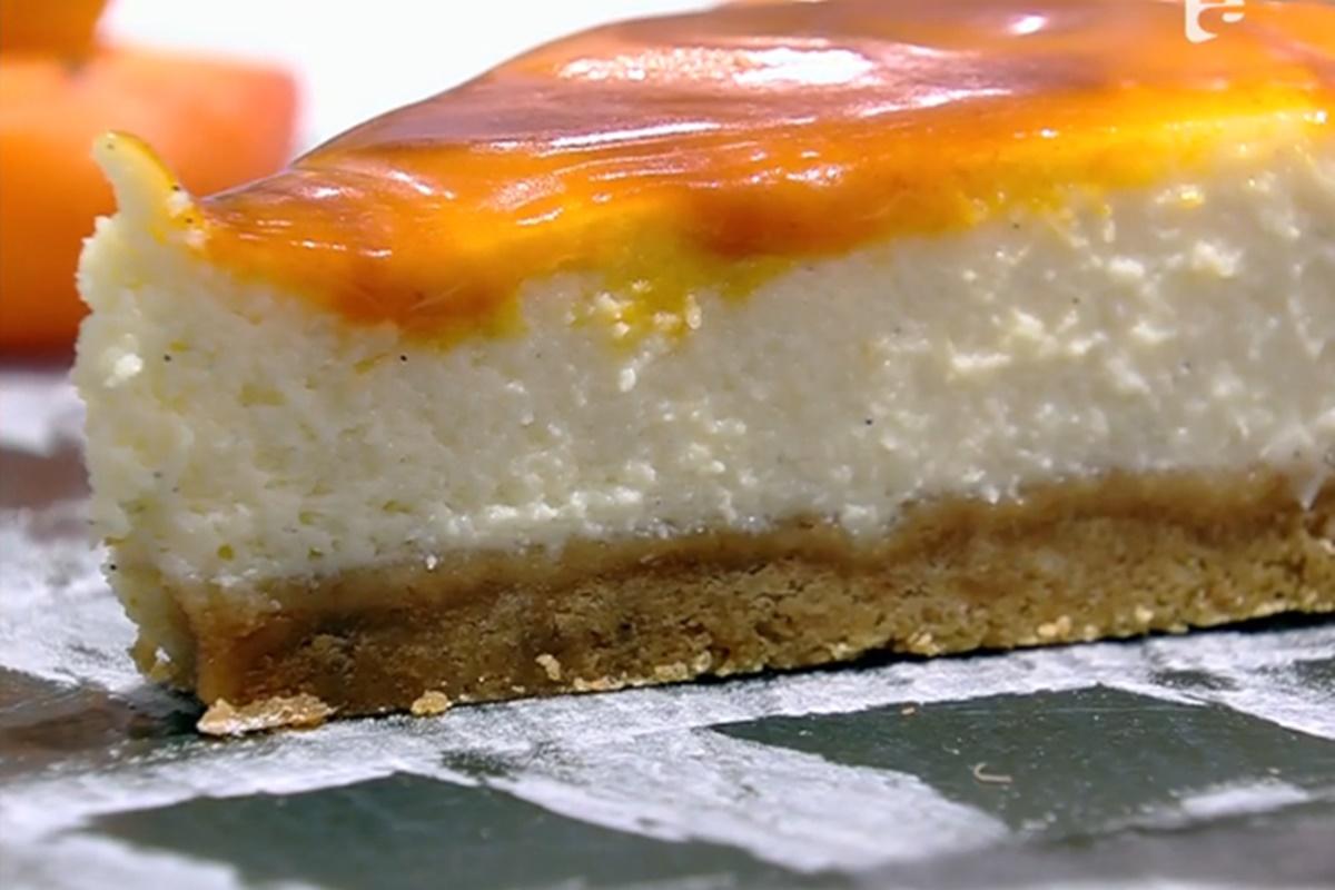 Cheesecake cu piure de mango și sos caramel sărat, preparat de Vlăduț