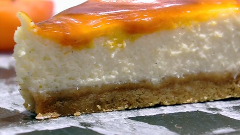 Cheesecake cu piure de mango și sos caramel sărat, preparat de Vlăduț