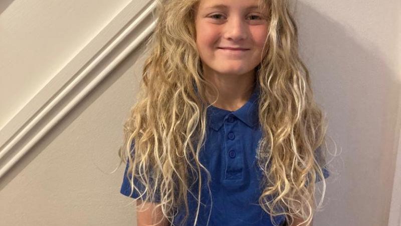 Thomas Waller are 10 ani și a fost deseori confundat cu o fetiță, datorită părului lui lung