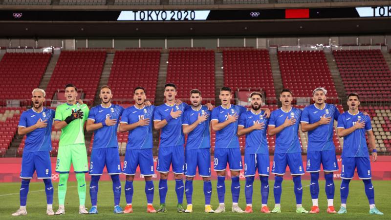 Echipa de fotbal a României, îmbrăcată în albastru