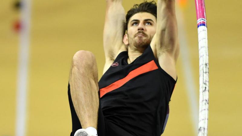 Harry Coppell face parte din echipa de atletism a Marii Britanii, sărituri în înălțime