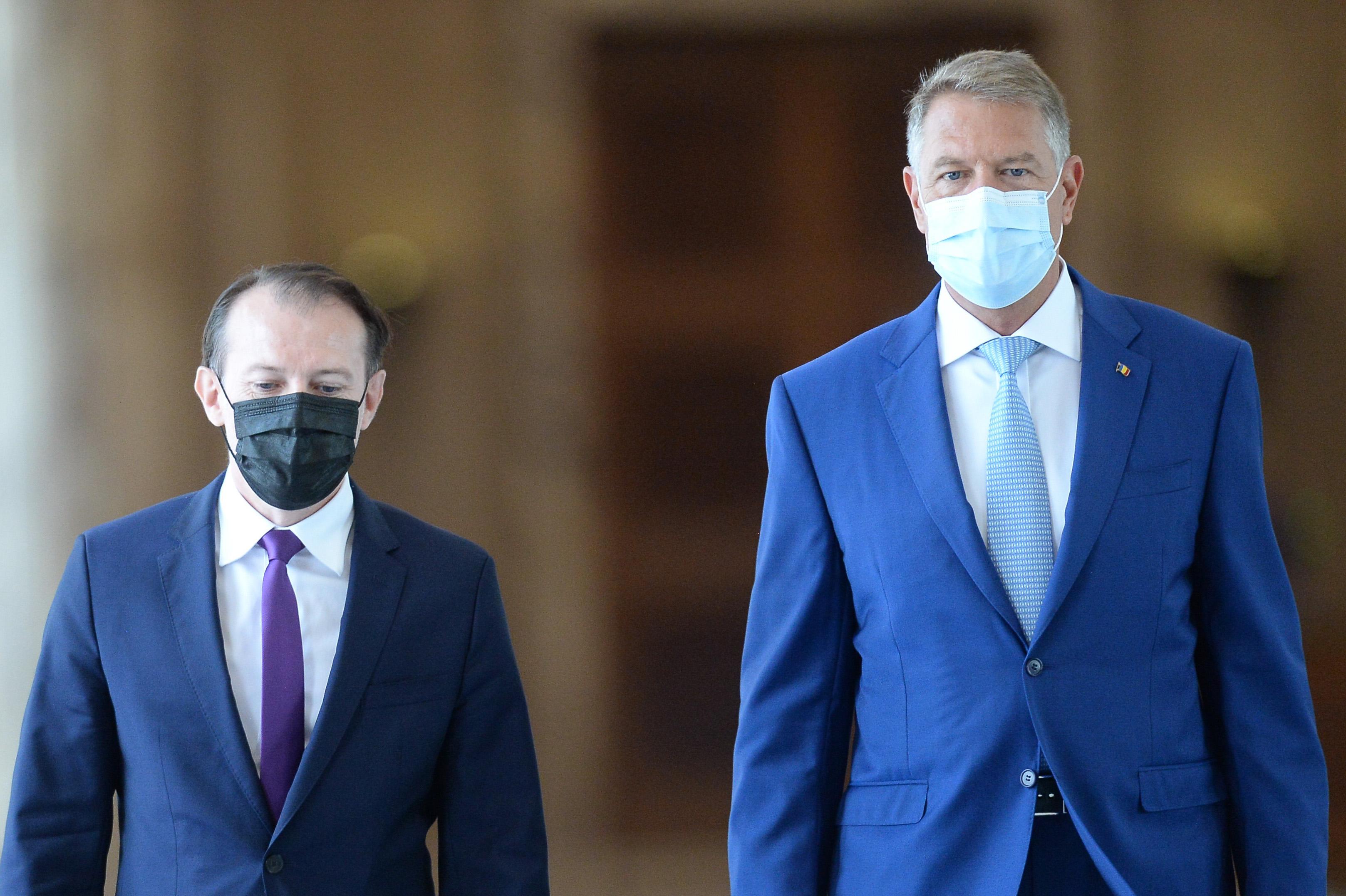 Zi liberă pentru persoanele care se vaccinează anti-Covid. Președintele Klaus Iohannis a promulgat legea. Care sunt condițiile