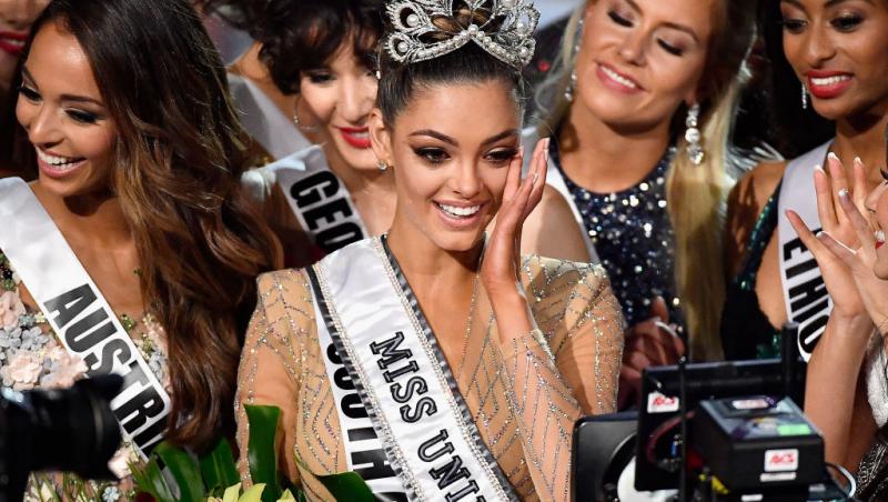 Demi-Leigh Nel-Peters a fost încoronată Miss Univers în 2017