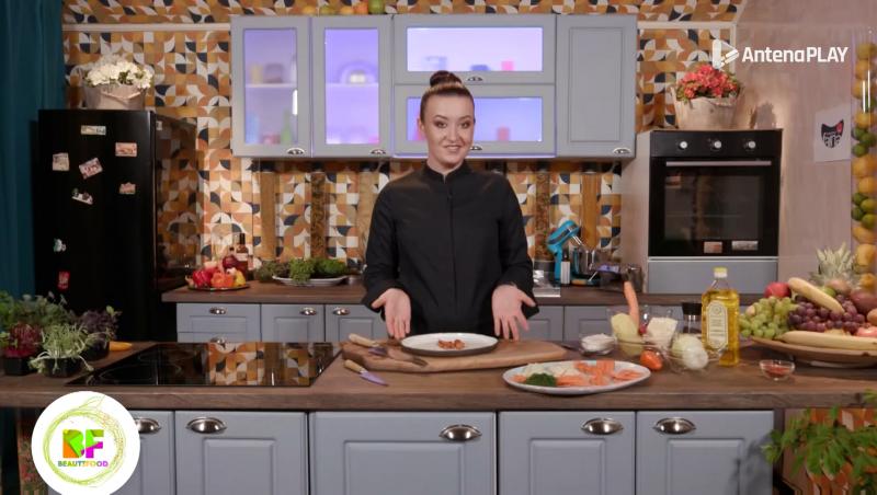 Roxana Blenche a prezentat în episodul 9 din „Beautifood” diferite tehnici de tăiere, extrem de utile în bucătărie