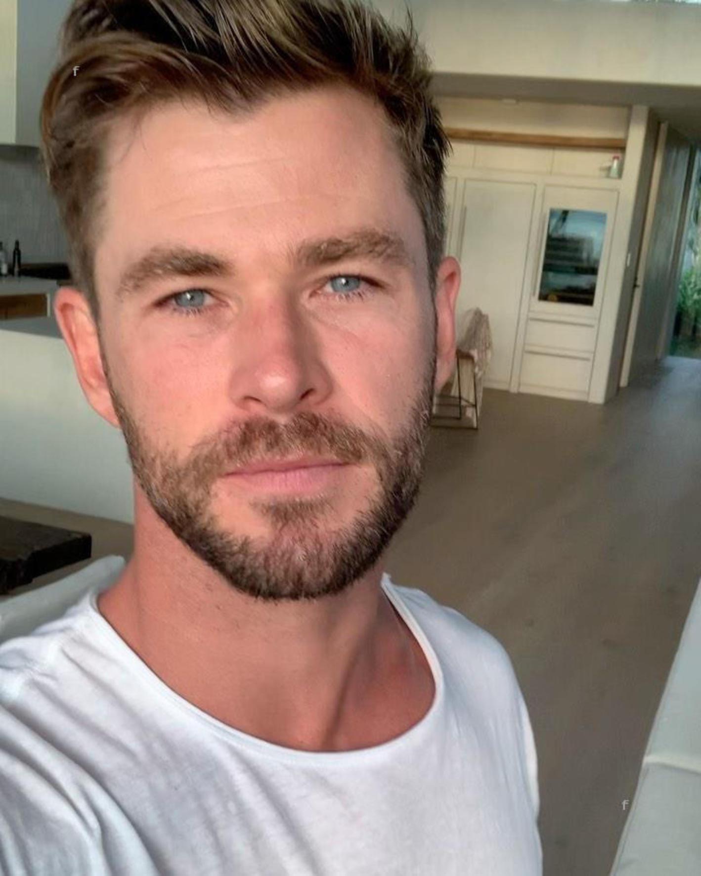 Chris Hemsworth a împlinit 38 de ani. Cum l-au sărbătorit apropiații