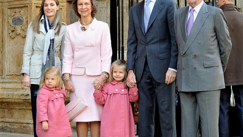 Prințesa Leonor, viitoare Regină a Spaniei, are 15 ani și e o domnișoară fermecătoare. Fotografii din vacanță, alături de familie