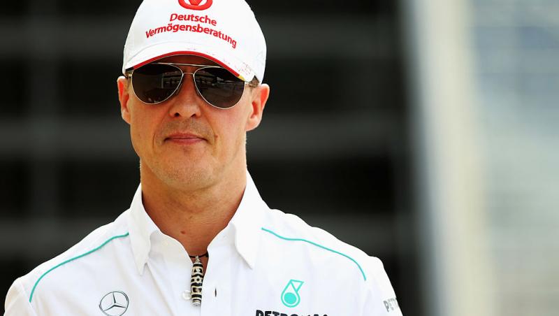 Michel Schumacher cu șapcă și ochelari d esoare
