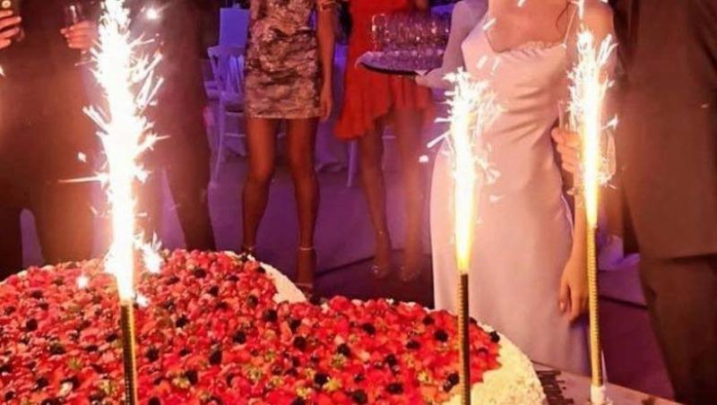 Cleopatra Stratan si Edward Sanda la nuntă, lângă tort