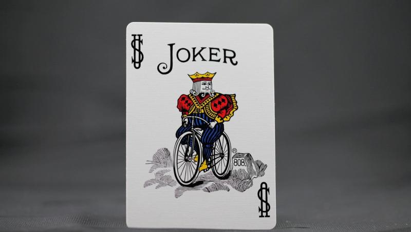 imagine cu un joker dintr-un set de carti de joc