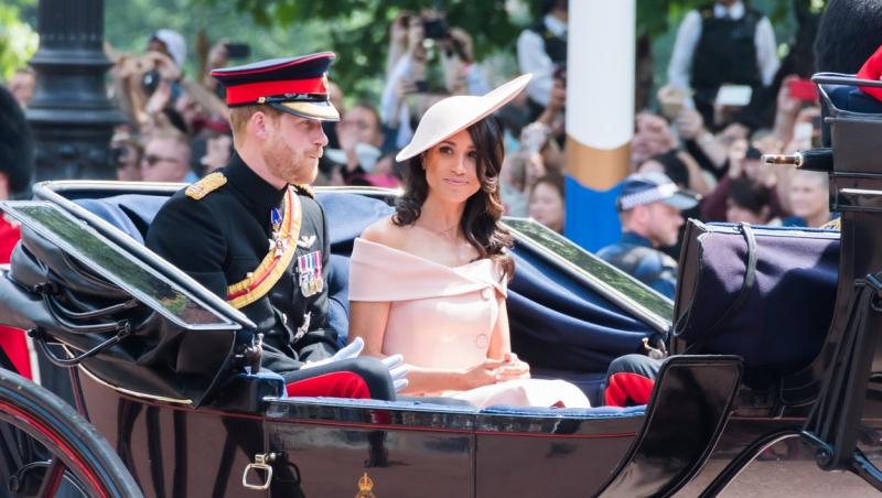 Prințul Harry și Meghan Markle vor face lucrurile în felul lor atunci când vine vorba de botezul fiicei lor Lilibet Diana, fără a merge la Castelul Windsor pentru o petrecere tradițională.