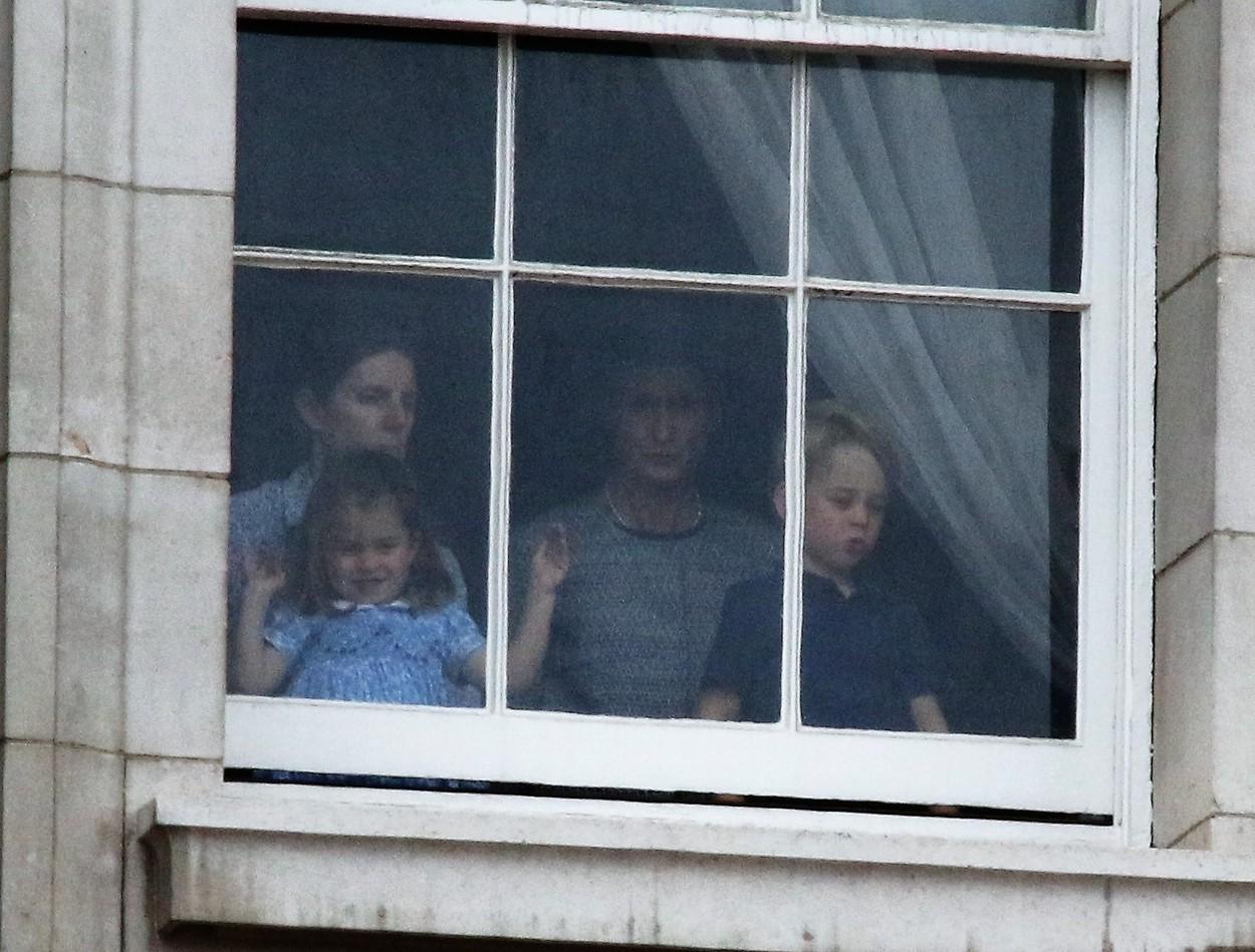 Maria Borrallo, dădaca celor trei copii ai Ducilor de Cambridge, la geam