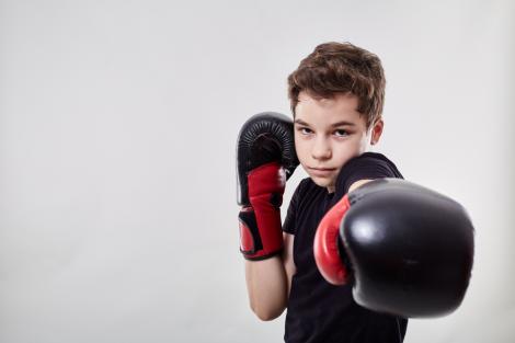 Ruben Dougherty, un băiețel campion la arte marțiale, a primit un diagnostic de la un străin, pe net. Medicii au confirmat boala