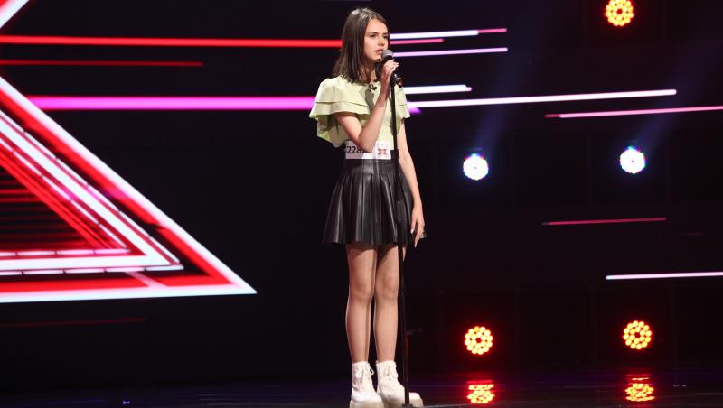 X Factor 2021, 10 septembrie. Eva Maria Țurcanu, vocea suavă i-a adus aprecierea juraților. A interpretat What a wonderful world
