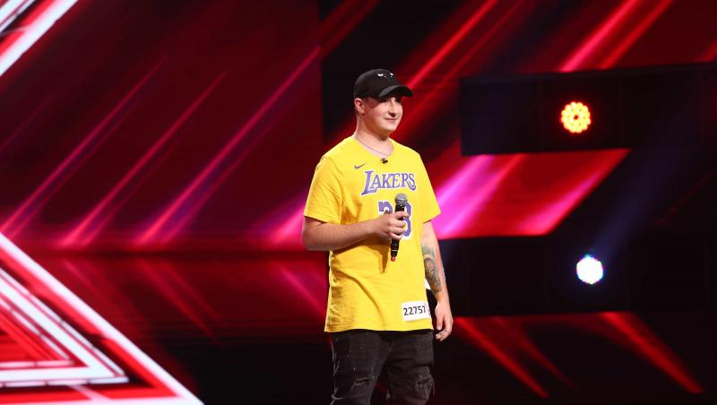 În a treia ediție X Factor 10, Gabriel Florian Găliceanu a strănit controverse între jurați cu versurile melodiei hip hop.