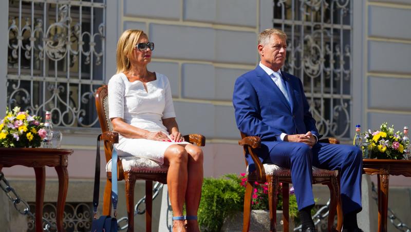 Carmen Iohannis, soția președintelui Klaus Iohannis, a atras toate privirile la ultima sa apariție, la brațul soțului ei.