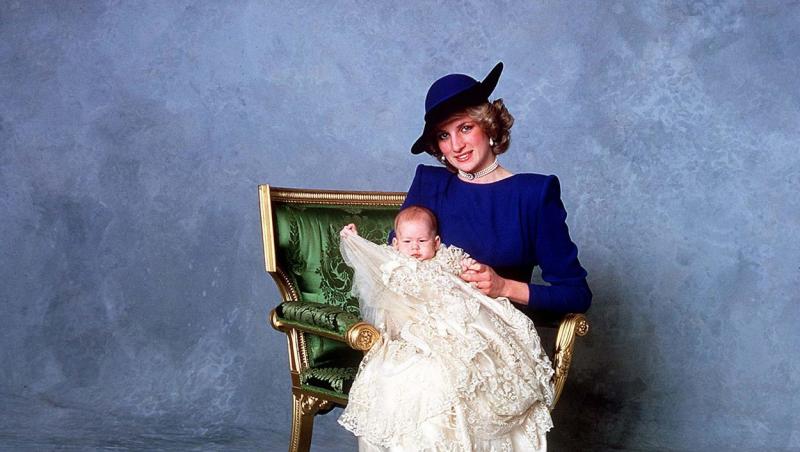 Prințul Harry împlinește astăzi 37 ani. Fotografii de colecție cu Prințul Harry și Prințesa Diana