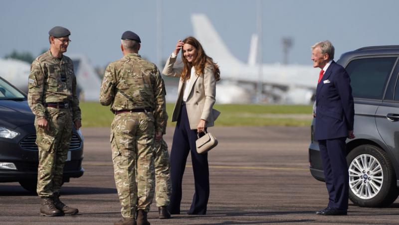 Kate Middleton, elegantă și zâmbitoare după două luni de absență. Cum a arătat Ducesa în prima ei apariţie de după vacanţa de vară