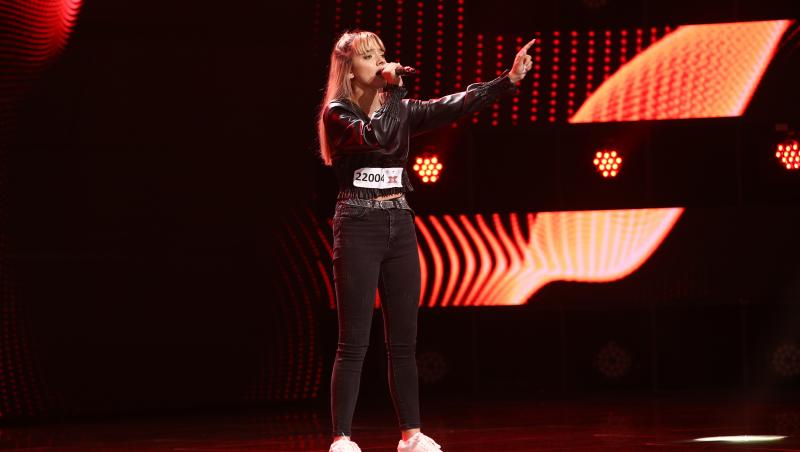 Daria Peltea a făcut show pe scenă în edițai 4 din sezonul 10 al emisiunii „X Factor” de la Antena 1
