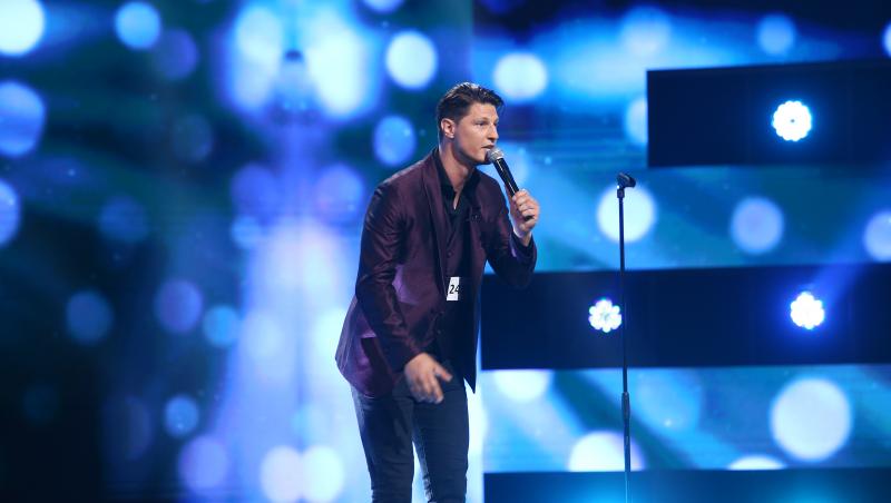 Nick Casciaro a impresionat pe toți cu forța vocii sale, în ediția 4 din sezonul 10 al emisiunii „X Factor”