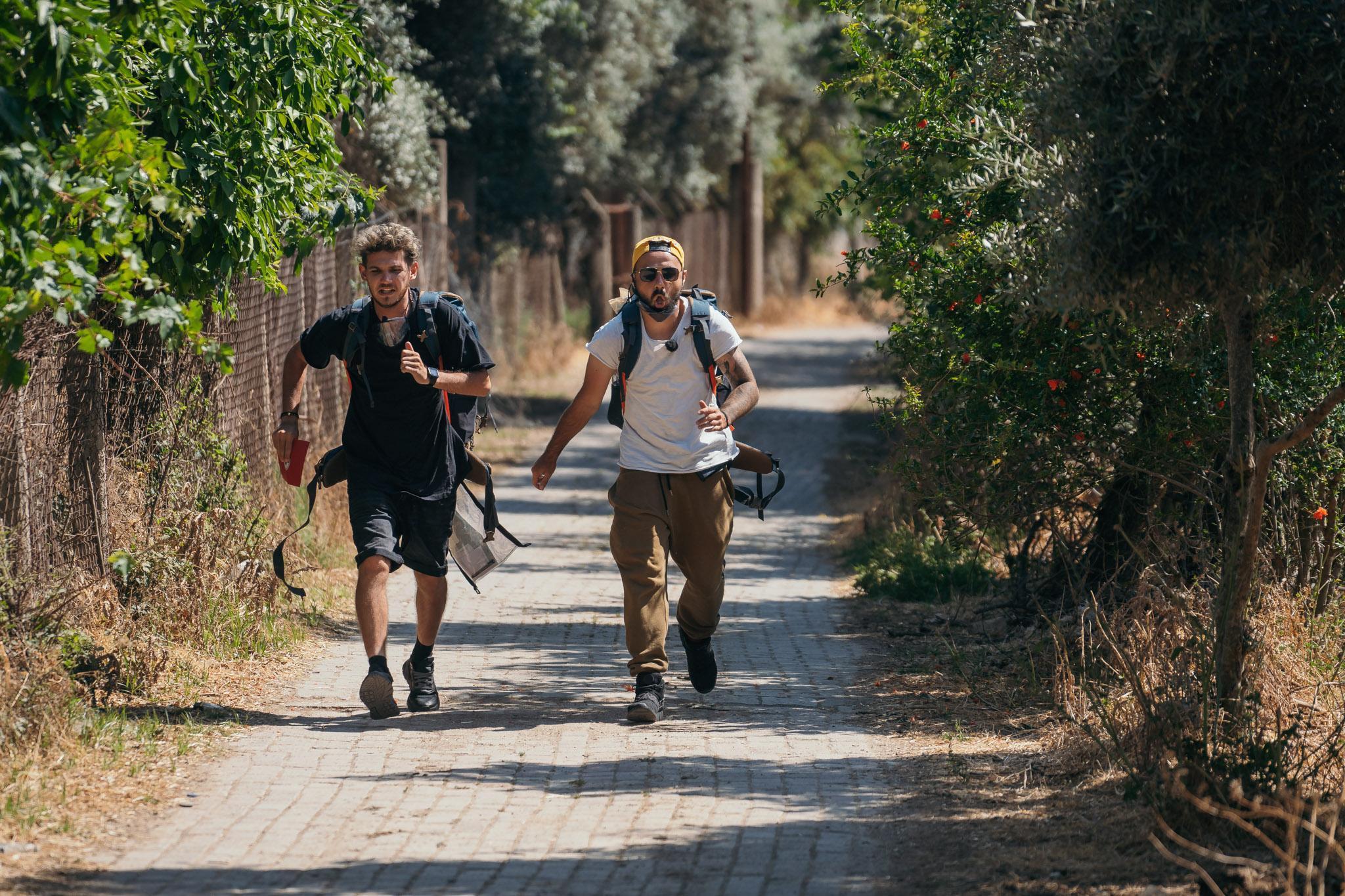 Cuza și Emi aleargă la Asia Express