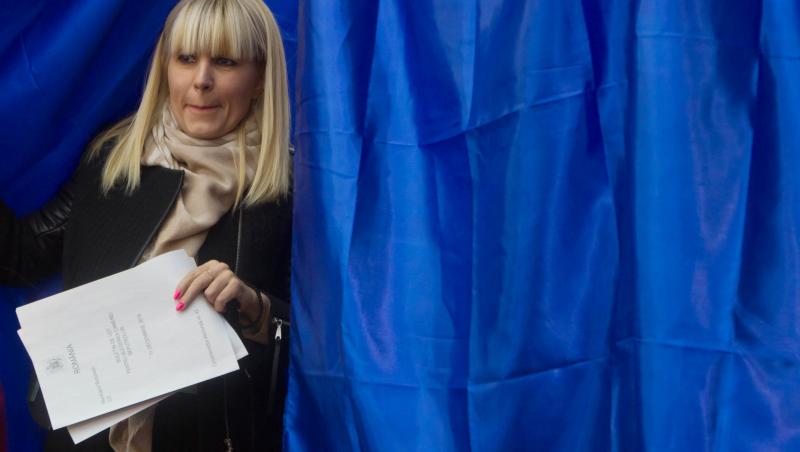 Elena Udrea, la urnele de votare. Aceasta a publicat de curând imagini cu fiica ei