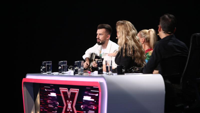 Jurații X Factor au fost surpinși plăcut de Delia Ligoțchi