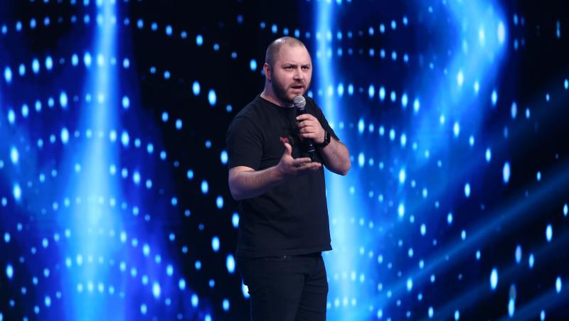 Bogdan Mălăele, moment inedit de stand-up pe scena iUmor 2021. A făcut glume pe seama sa