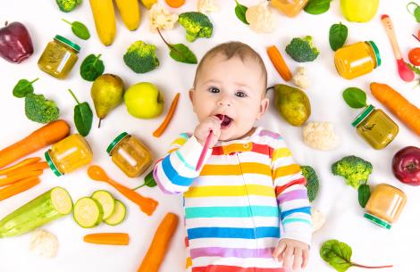 Diversificarea și primele mâncăruri ale bebelușului