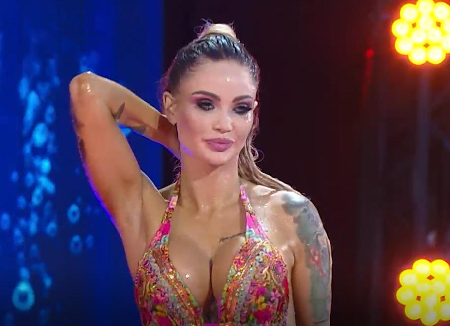 Maria Ilioiu, la Splash! Vedete la apă