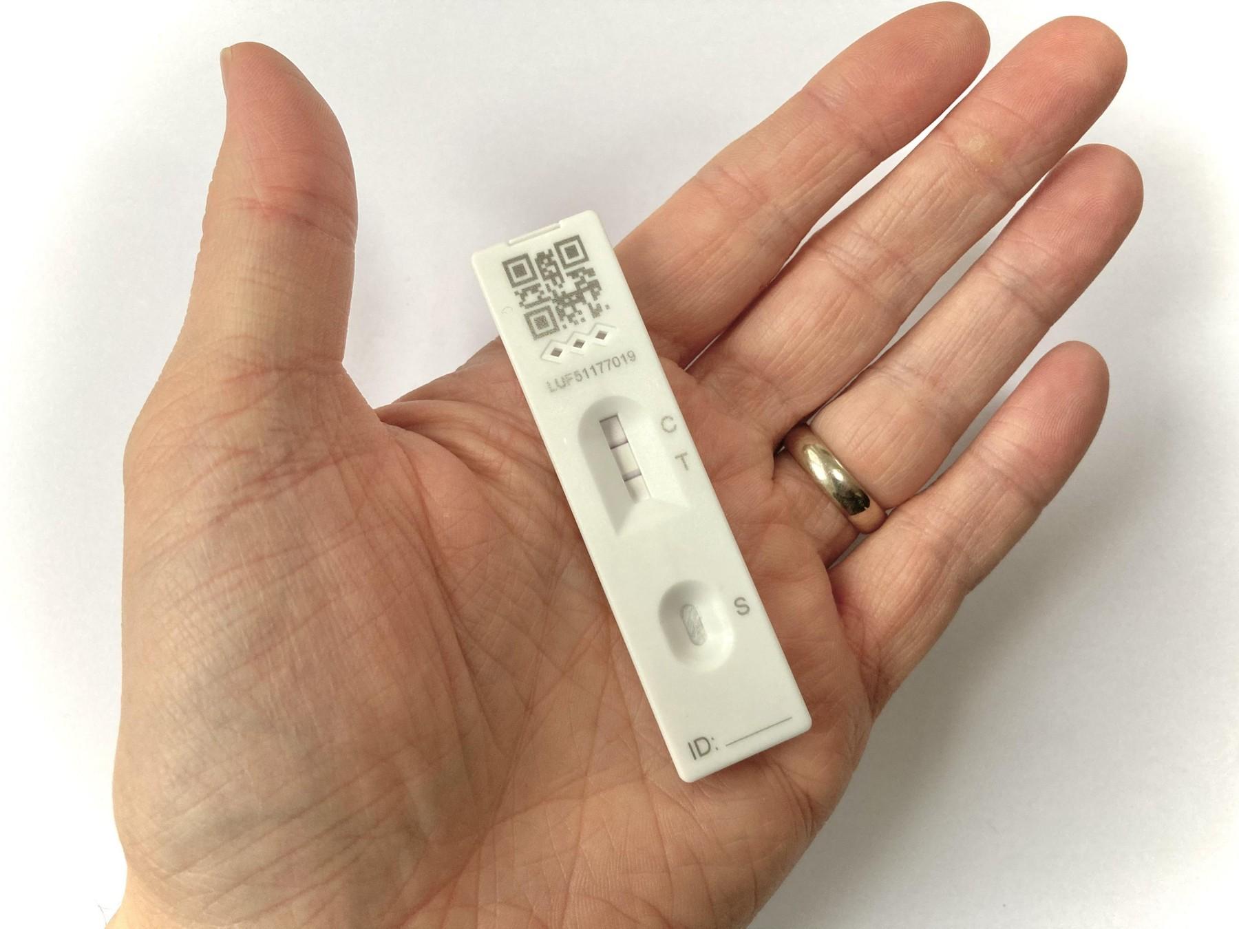 un test antigen pentru a detecta varianta omicron a virusului covid 19