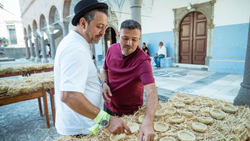 Chef Iosif Ștefănescu și Marius Tudosiei, co-prezentatori ai show-ului „Chefi fără limite”, primăvara aceasta, la Antena 1