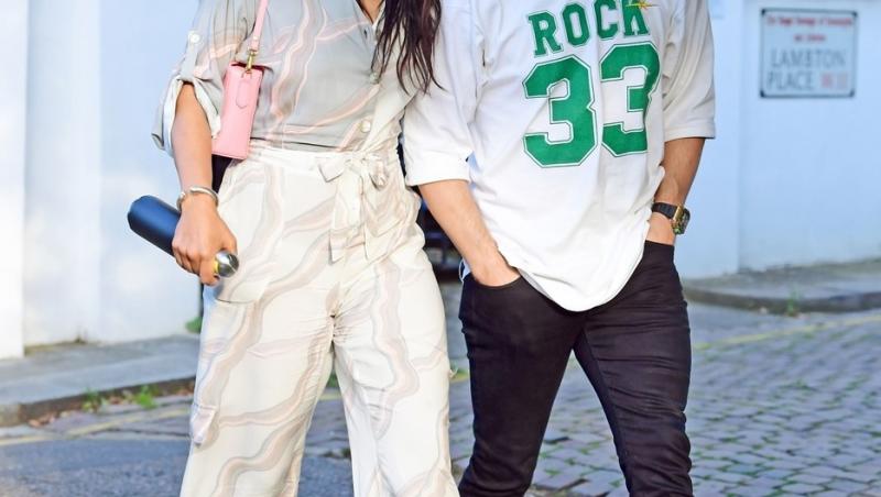 Nick Jonas și soția sa, Priyanka Chopra, au devenit părinți cu ajutorul unei mame-surogat. Cum au făcut anunțul