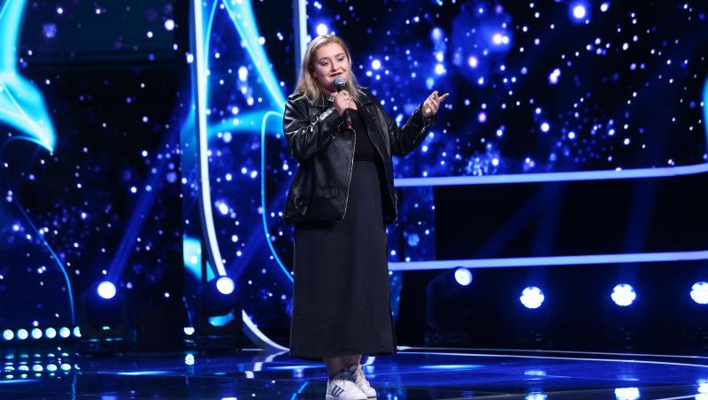 iUmor sezonul 13, 16 octombrie. Mihaela Ionașcu a dat „tun după tun” și i-a cucerit pe jurați cu momentul ei de stand-up comedy