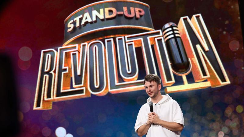 Stand-Up Revolution sezonul 2, 21 octombrie 2022. Victor Slav, moment neașteptat pe scenă: „Sunt urât”. DJ Harra, număr de roast