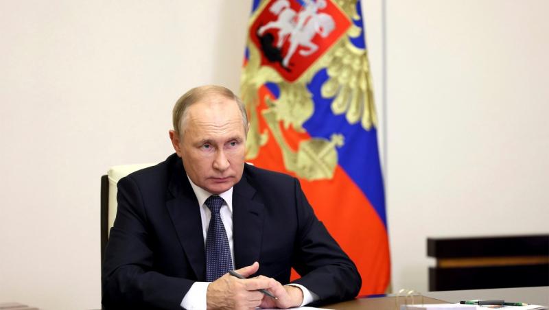 Ultima apariție a lui Vladimir Putin pare să susțină veștile despre sănătatea lui șubredă. Ce se vede pe mâna lui