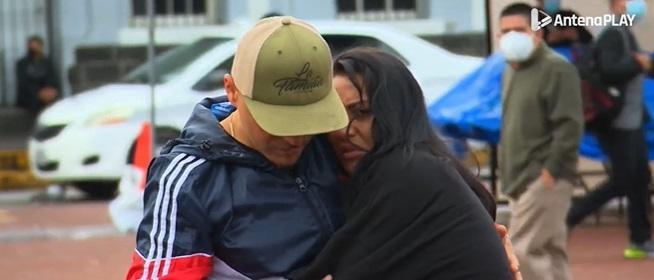 Puya și soția lui, Melinda, îmbrățișați