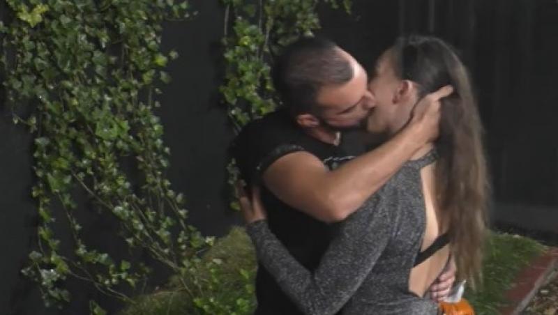 Mireasa sezon 6, 3 octombrie 2022. Deni și Viorel s-au sărutat în ploaie și au declarat că formează un cuplu