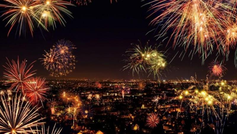 Care e orașul din România care va înlocui artificiile de Revelion cu un spectacol cu drone. Poluarea fonică, unul dintre motive