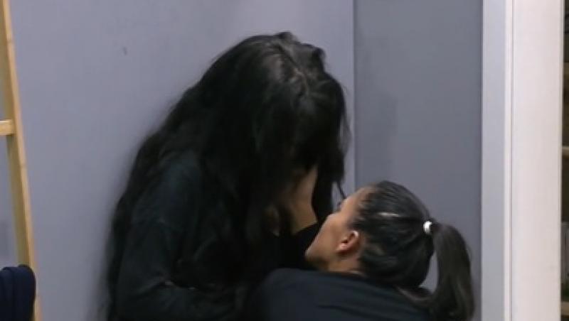 Mireasa, sezon 6. Damaris nu și-a putut stăpâni lacrimile în încercarea de a le împăca pe Raluca și Adina