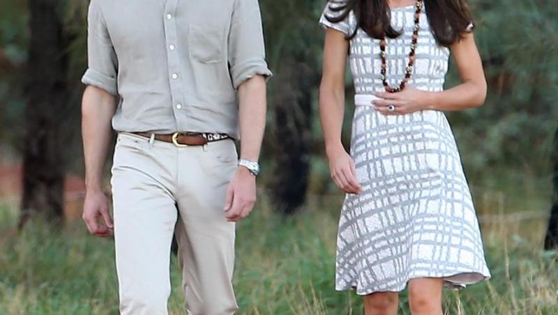 Prințul William și Kate Middleton au lansat felicitarea de Crăciun. Detaliul ascuns din imaginea în care apar alături de copii