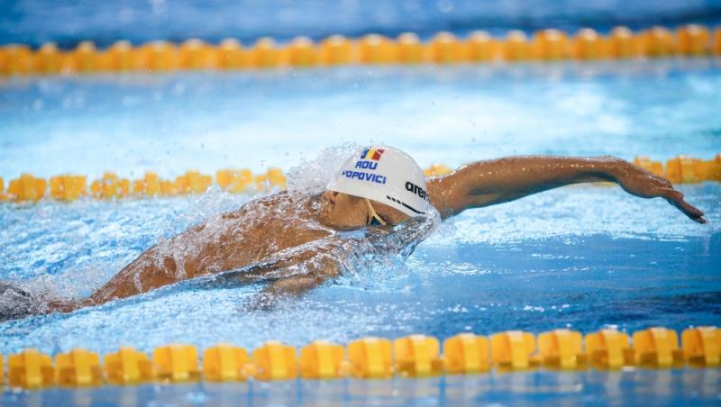 David Popovici a luat medalia de argint la proba de 200 metri liber la Campionatul Mondial de Nataţie în bazin scurt