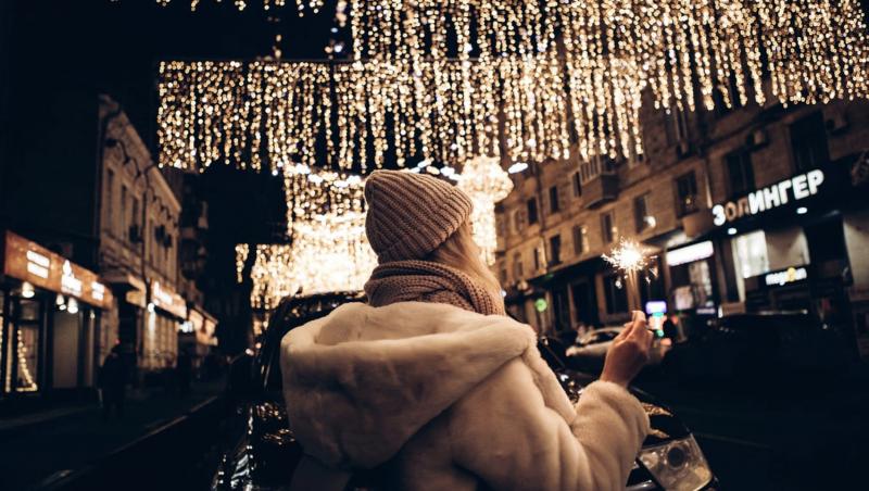 Câți bani au cheltuit primăriile din București și din marile orașe din țară pentru luminițele de Crăciun
