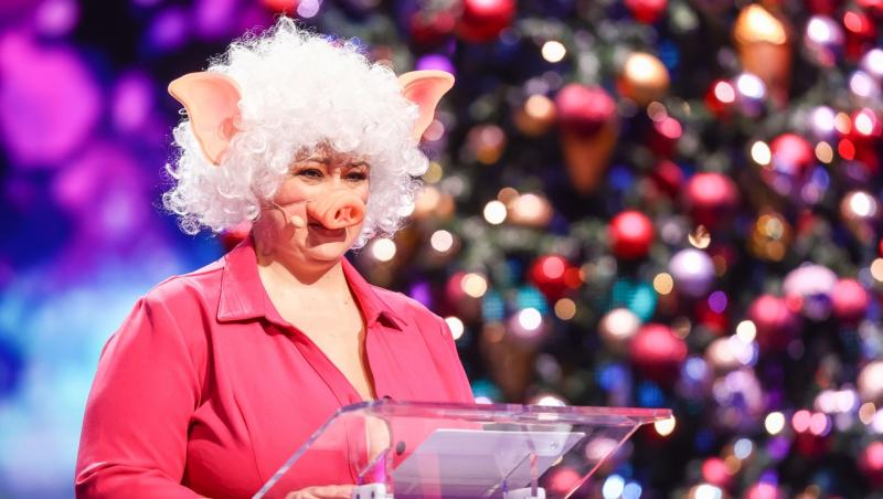 Ștefana Badiu s-a transformat în „Miss Piggy”, în Gala de Crăciun iUmor