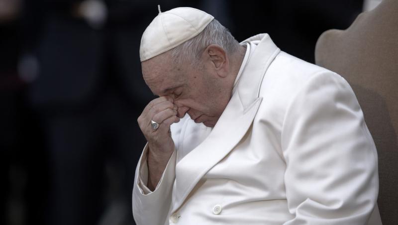 De ce Papa Francisc a început să plângă în timpul unei rugăciuni | VIDEO. Suveranul Pontif avea vocea sugrumată de emoţie
