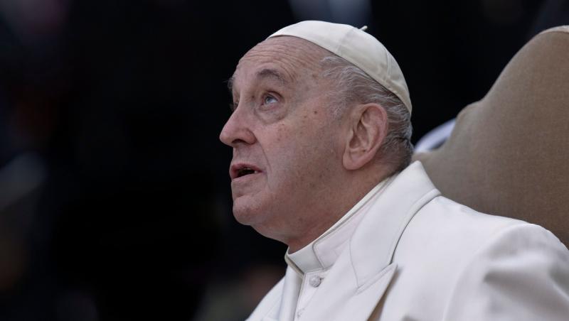 De ce Papa Francisc a început să plângă în timpul unei rugăciuni | VIDEO. Suveranul Pontif avea vocea sugrumată de emoţie