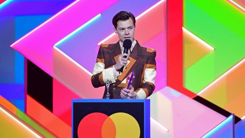 Harry Styles a împlinit 28 de ani. Fotografia din copilărie care i-a înduioșat pe fani